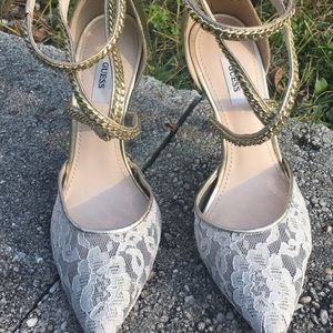 Purchased from another posher for a wedding.